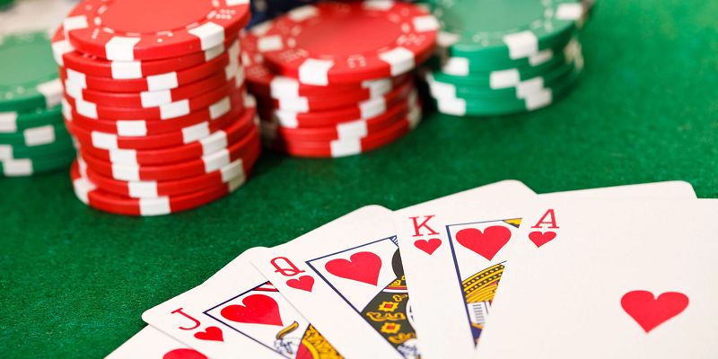 Học hỏi luật chơi, tăng cơ hội chiến thắng trong thế giới Net88 Poker